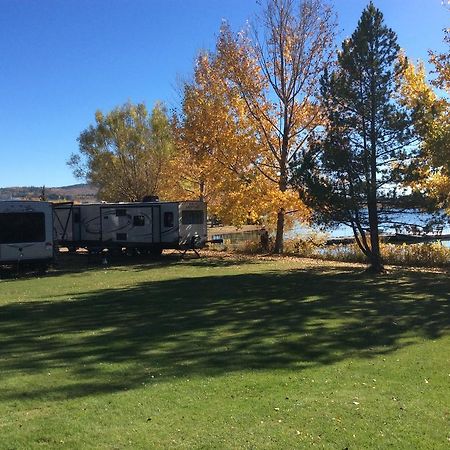Robert'S Roost Rv Park Resort Quesnel Buitenkant foto