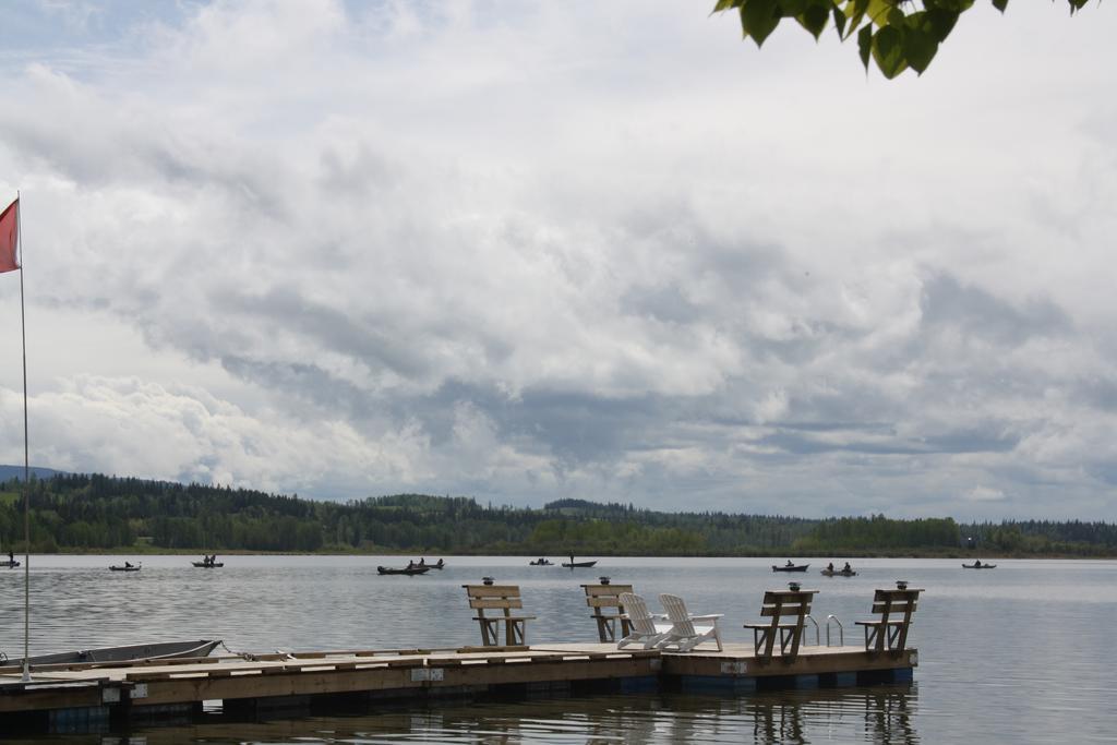 Robert'S Roost Rv Park Resort Quesnel Buitenkant foto
