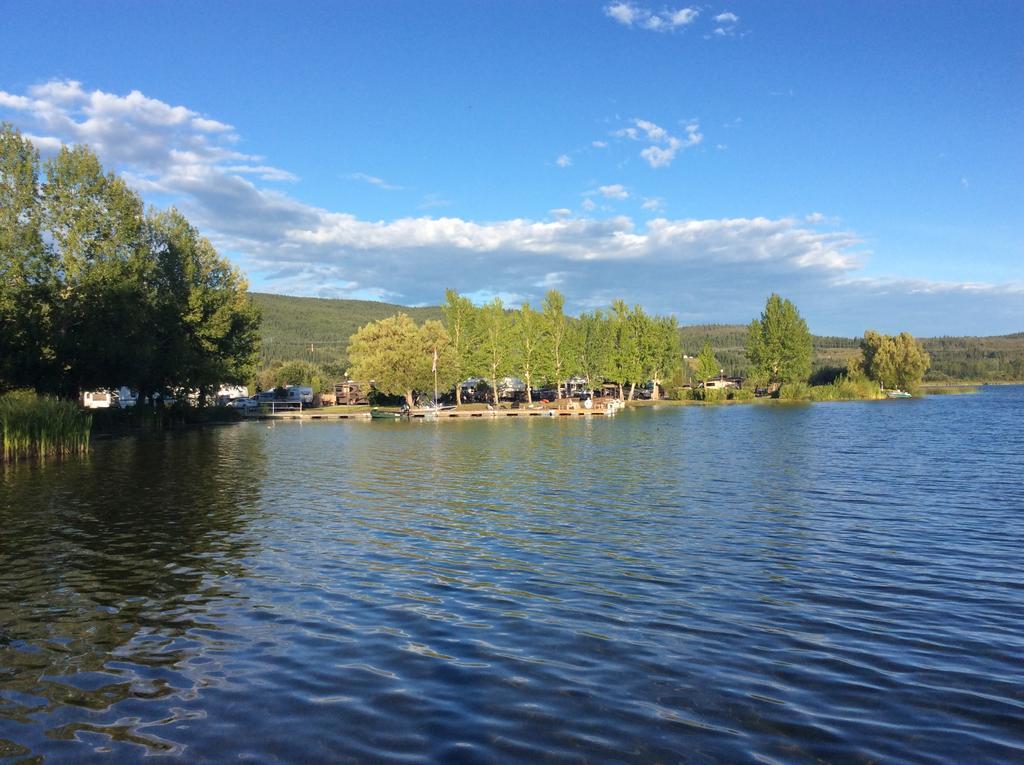 Robert'S Roost Rv Park Resort Quesnel Buitenkant foto