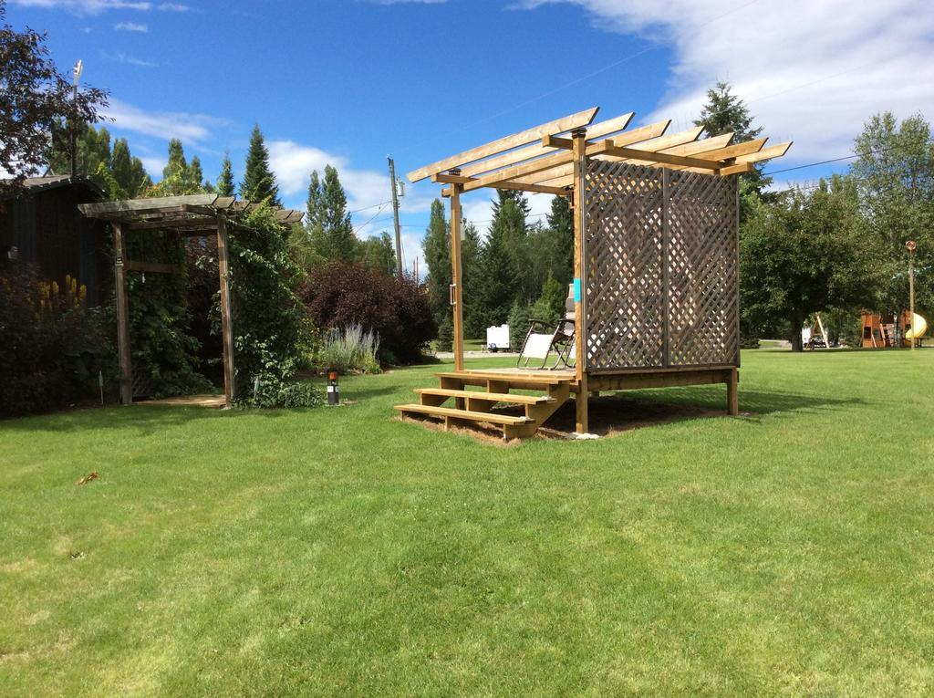 Robert'S Roost Rv Park Resort Quesnel Buitenkant foto