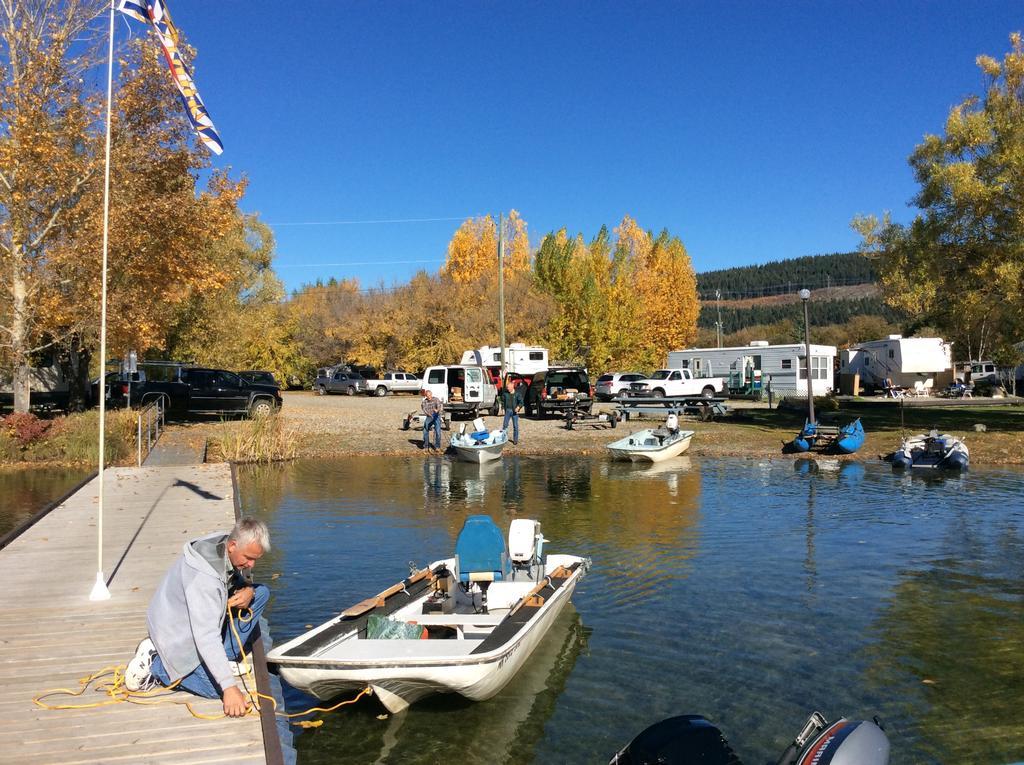 Robert'S Roost Rv Park Resort Quesnel Buitenkant foto